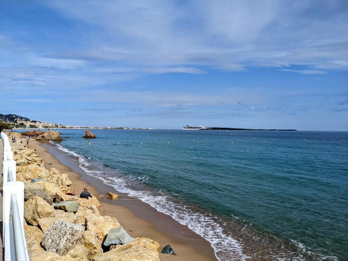 Lovely Holiday Cocoon In Cannes Exteriör bild